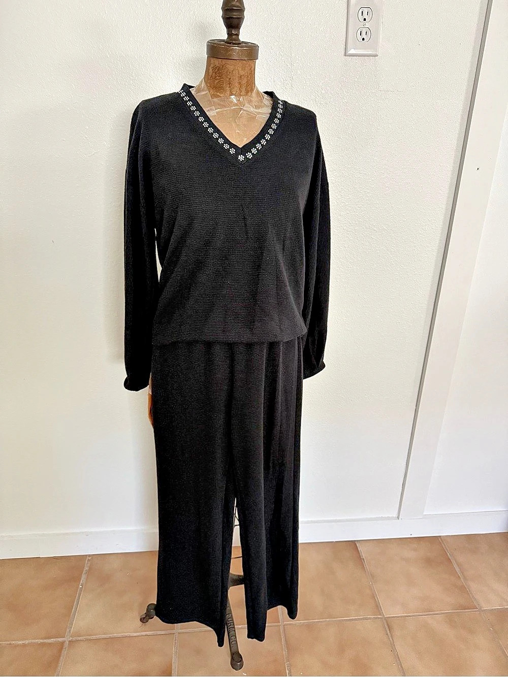 NWT Chenault Black Embellished V-Neck Jumpsuit Size Small